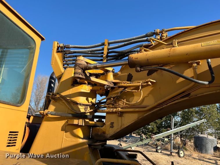 image for item DM8428 John Deere 762  elevating scraper