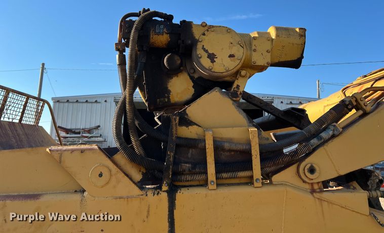 image for item DM8428 John Deere 762  elevating scraper