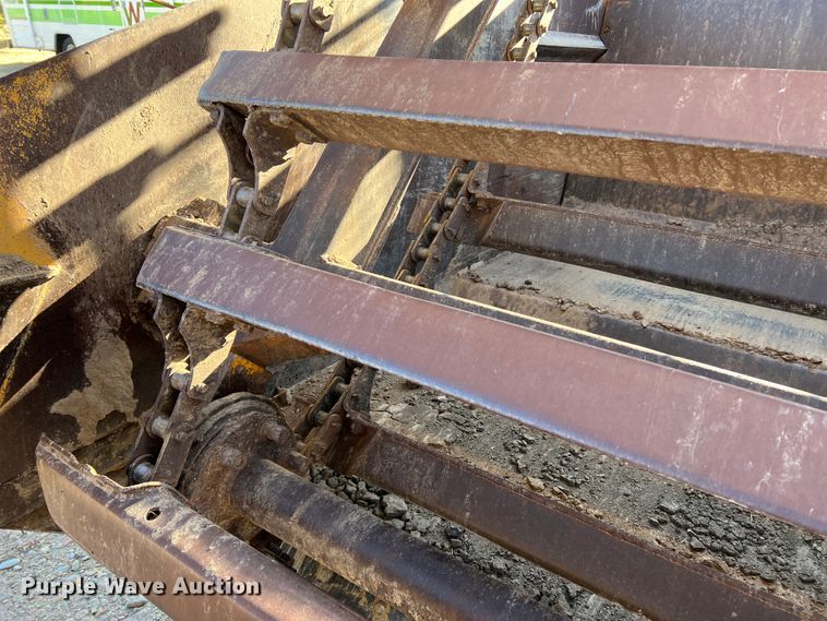 image for item DM8428 John Deere 762  elevating scraper