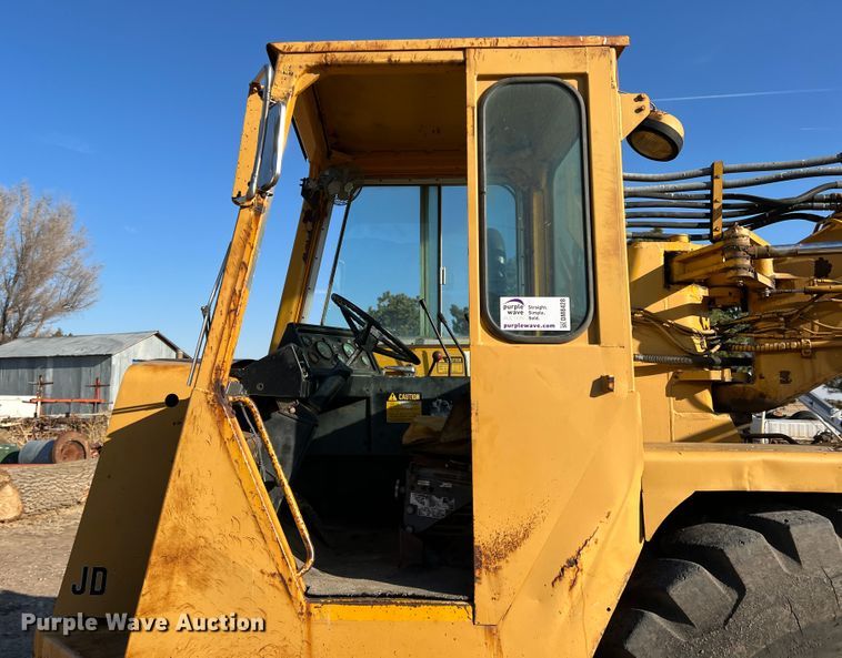 image for item DM8428 John Deere 762  elevating scraper