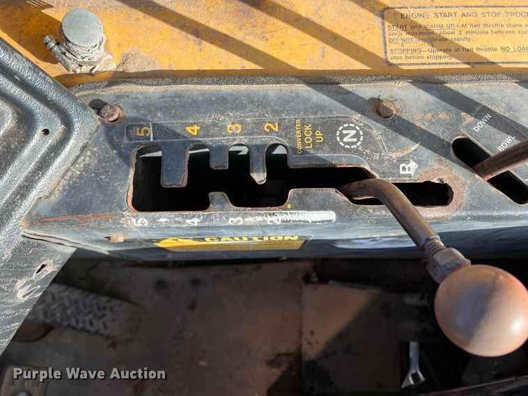 image for item DM8428 John Deere 762  elevating scraper