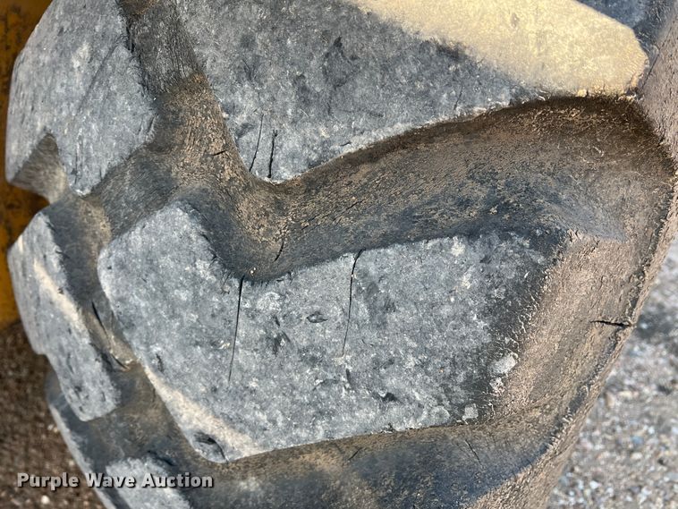 image for item DM8428 John Deere 762  elevating scraper