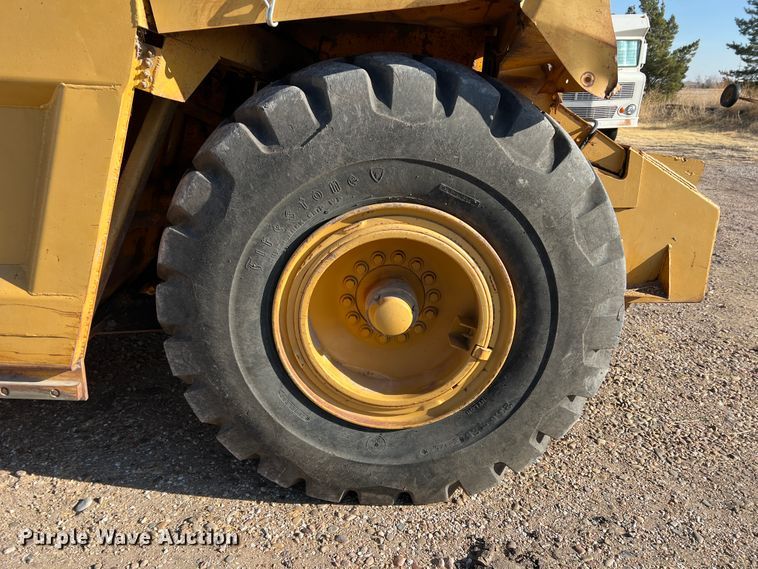 image for item DM8428 John Deere 762  elevating scraper