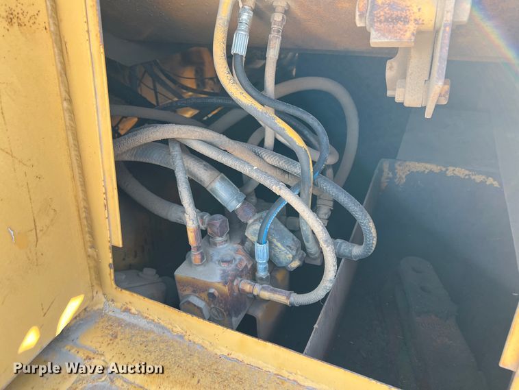 image for item DM8428 John Deere 762  elevating scraper