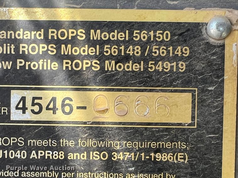 image for item DM8443 2002 Volvo G720VHP  motor grader