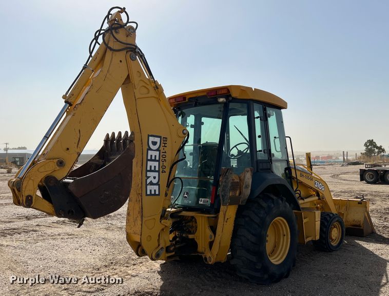 image for item DM8444 2004 John Deere 310G  backhoe