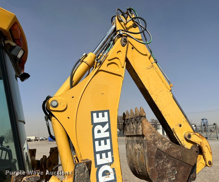 image for item DM8444 2004 John Deere 310G  backhoe