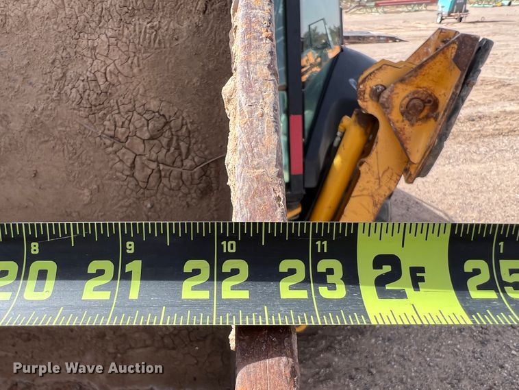 image for item DM8444 2004 John Deere 310G  backhoe