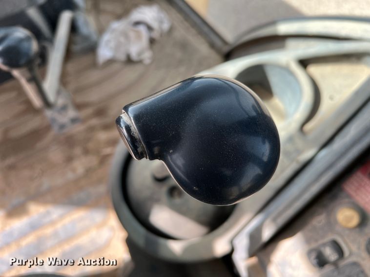 image for item DM8444 2004 John Deere 310G  backhoe