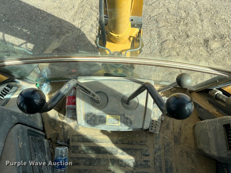 image for item DM8444 2004 John Deere 310G  backhoe