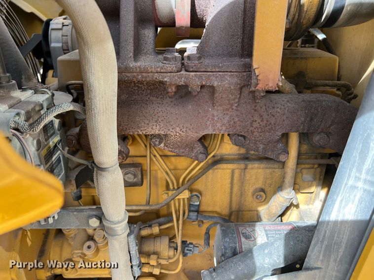 image for item DM8444 2004 John Deere 310G  backhoe