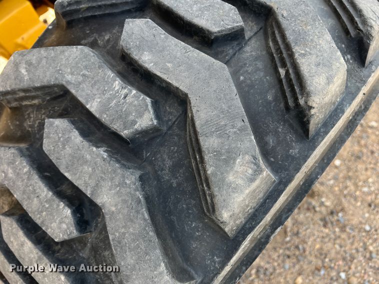 image for item DM8444 2004 John Deere 310G  backhoe