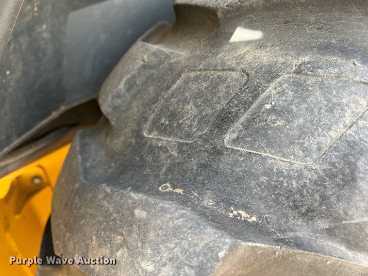 image for item DM8444 2004 John Deere 310G  backhoe