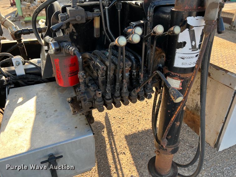 image for item DM8446 1997 Freightliner FL80  crane truck