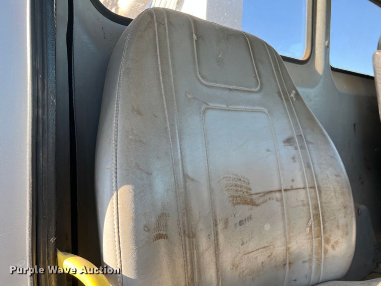 image for item DM8446 1997 Freightliner FL80  crane truck