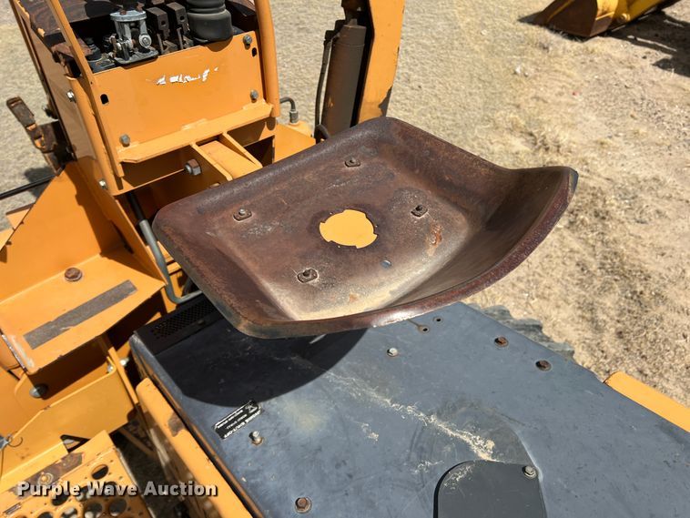 image for item DM8447 Case  trencher