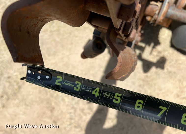 image for item DM8447 Case  trencher