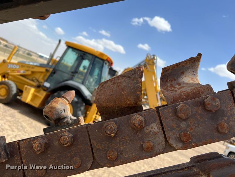 image for item DM8447 Case  trencher