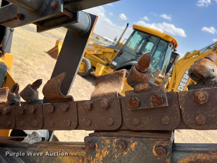 image for item DM8447 Case  trencher