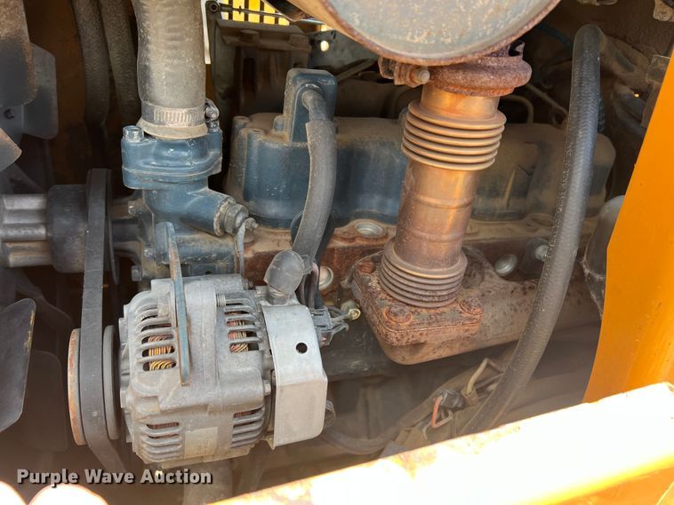 image for item DM8447 Case  trencher