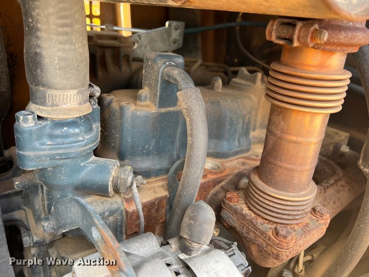 image for item DM8447 Case  trencher