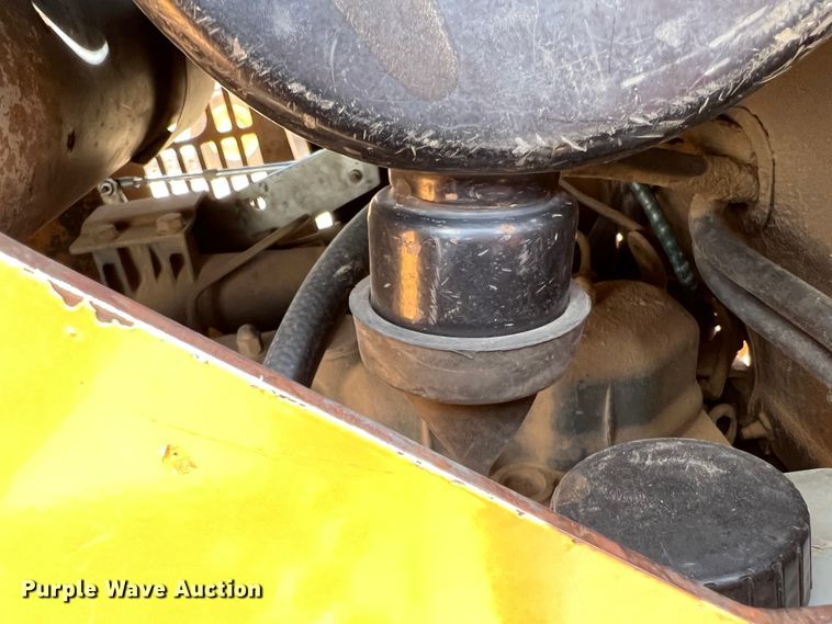 image for item DM8447 Case  trencher