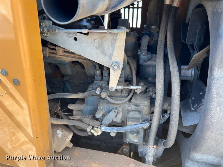 image for item DM8447 Case  trencher