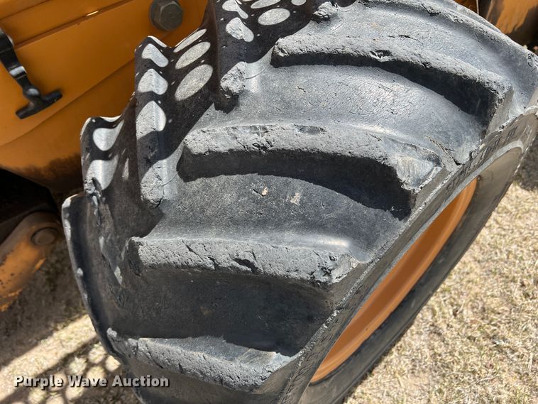 image for item DM8447 Case  trencher