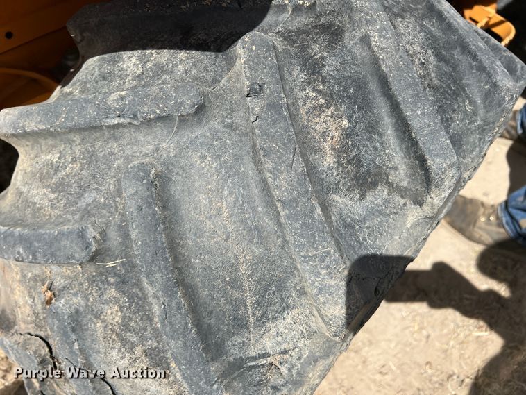 image for item DM8447 Case  trencher