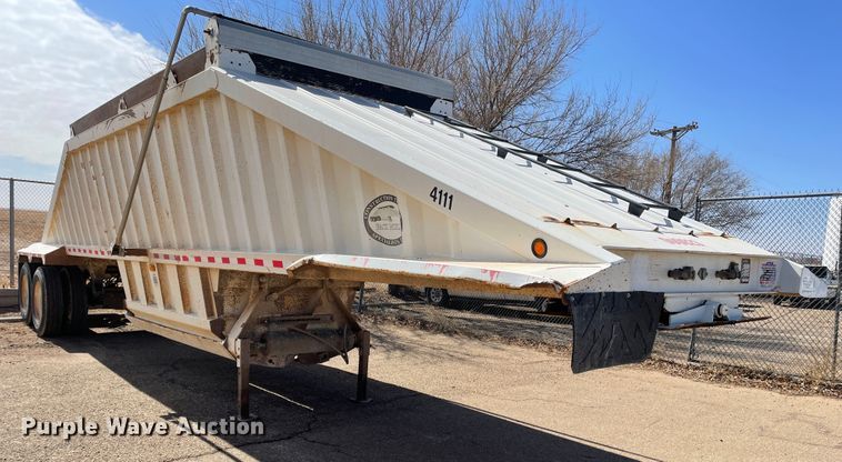 image for item DN0213 2007 CTS BDT-40  bottom dump trailer