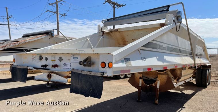 image for item DN0214 2001 Midland MG40MC2000  bottom dump trailer
