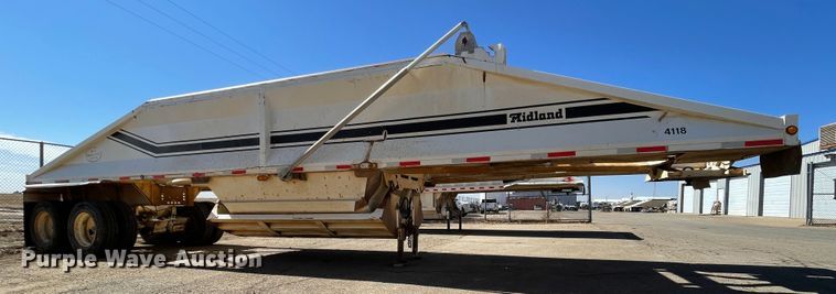 image for item DN0214 2001 Midland MG40MC2000  bottom dump trailer