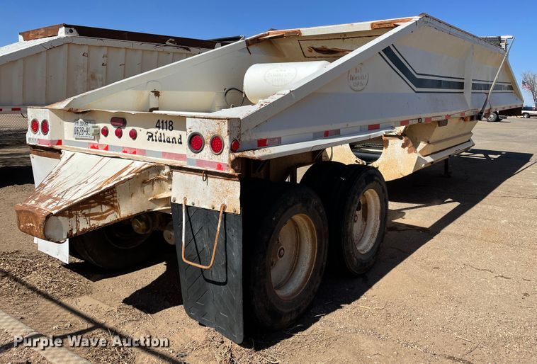 image for item DN0214 2001 Midland MG40MC2000  bottom dump trailer