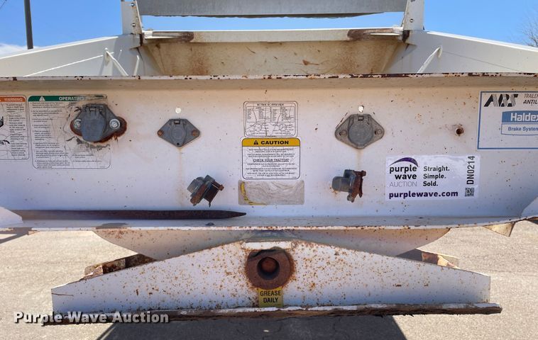 image for item DN0214 2001 Midland MG40MC2000  bottom dump trailer