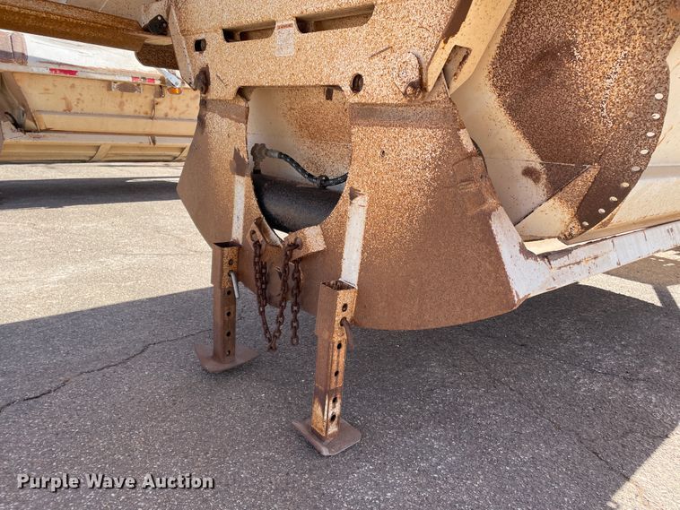 image for item DN0214 2001 Midland MG40MC2000  bottom dump trailer