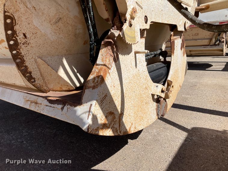 image for item DN0214 2001 Midland MG40MC2000  bottom dump trailer