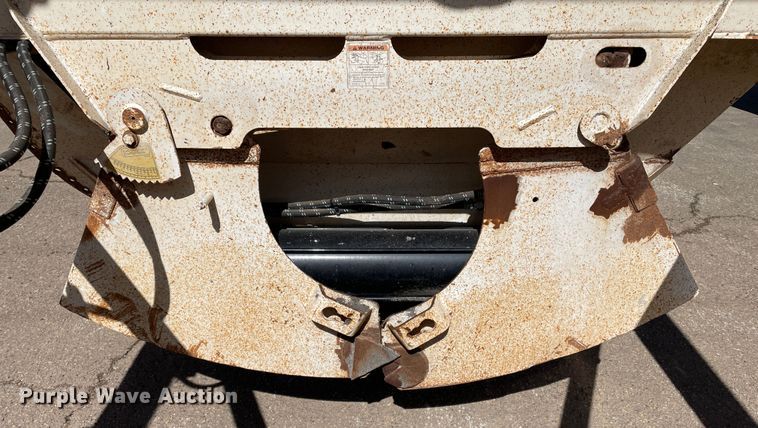 image for item DN0214 2001 Midland MG40MC2000  bottom dump trailer