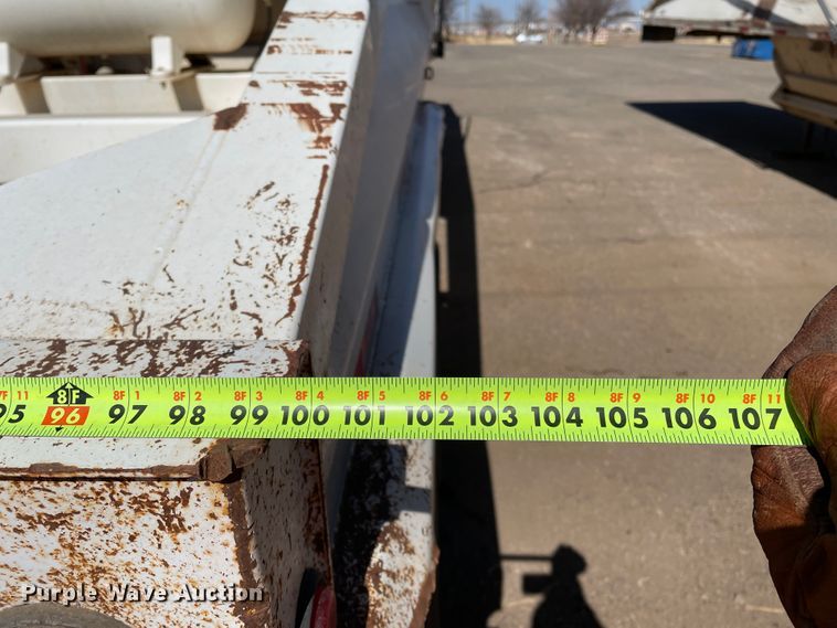 image for item DN0214 2001 Midland MG40MC2000  bottom dump trailer