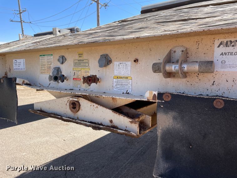 image for item DN0215 1998 Midland MG40CLAM  bottom dump trailer