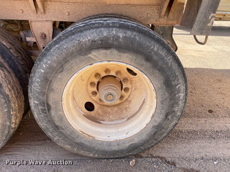 image for item DN0215 1998 Midland MG40CLAM  bottom dump trailer