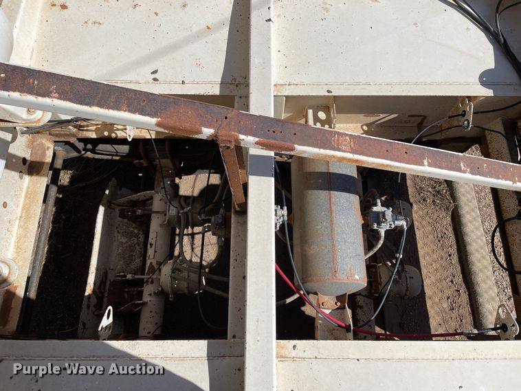 image for item DN0216 1998 Midland MG40CLAM  bottom dump trailer