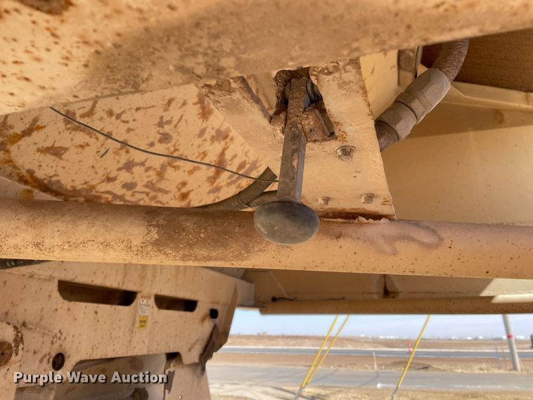 image for item DN0216 1998 Midland MG40CLAM  bottom dump trailer