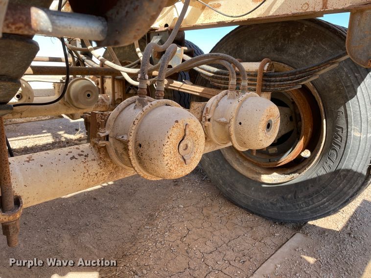 image for item DN0216 1998 Midland MG40CLAM  bottom dump trailer