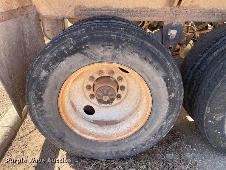 image for item DN0216 1998 Midland MG40CLAM  bottom dump trailer