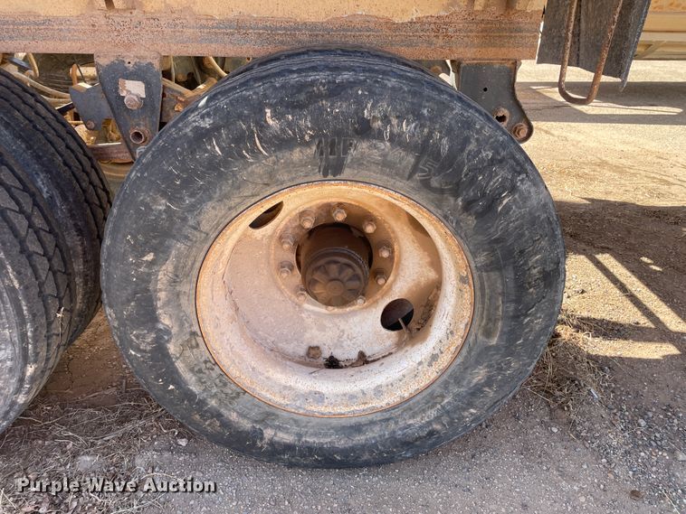 image for item DN0216 1998 Midland MG40CLAM  bottom dump trailer