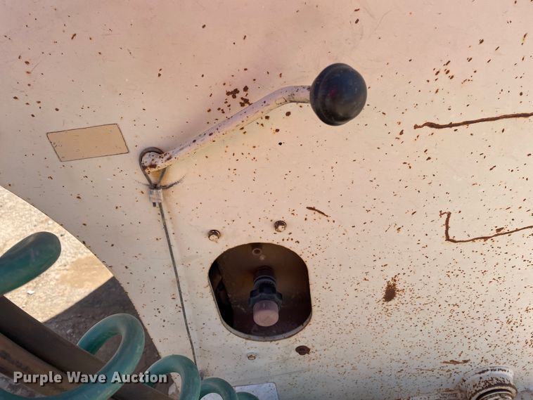 image for item DN0217 2005 Trail King TK110HDG-523  lowboy equipment trailer