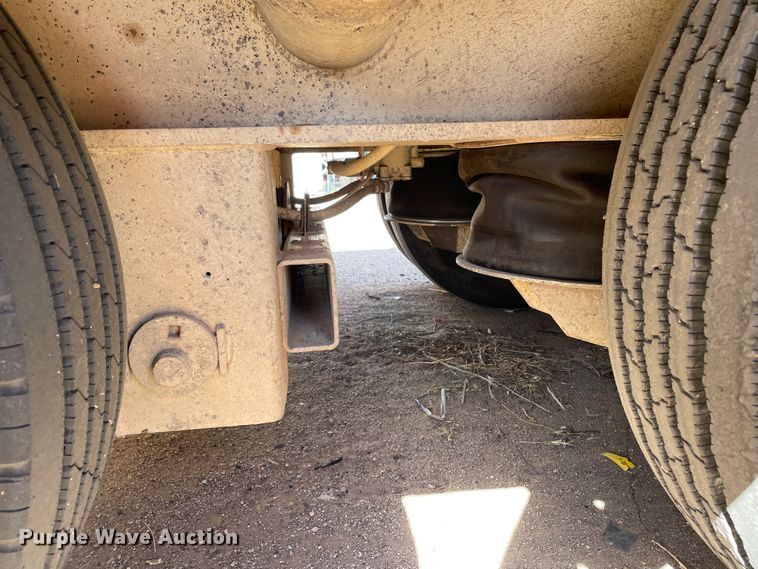 image for item DN0217 2005 Trail King TK110HDG-523  lowboy equipment trailer