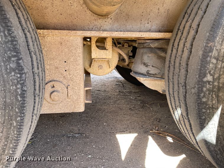 image for item DN0217 2005 Trail King TK110HDG-523  lowboy equipment trailer