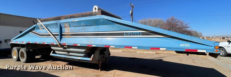 image for item DN0218 1996 Midland  bottom dump trailer