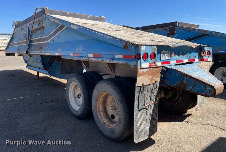 image for item DN0218 1996 Midland  bottom dump trailer